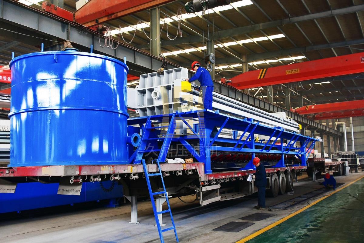 移動(dòng)車載式壓濾機(jī)