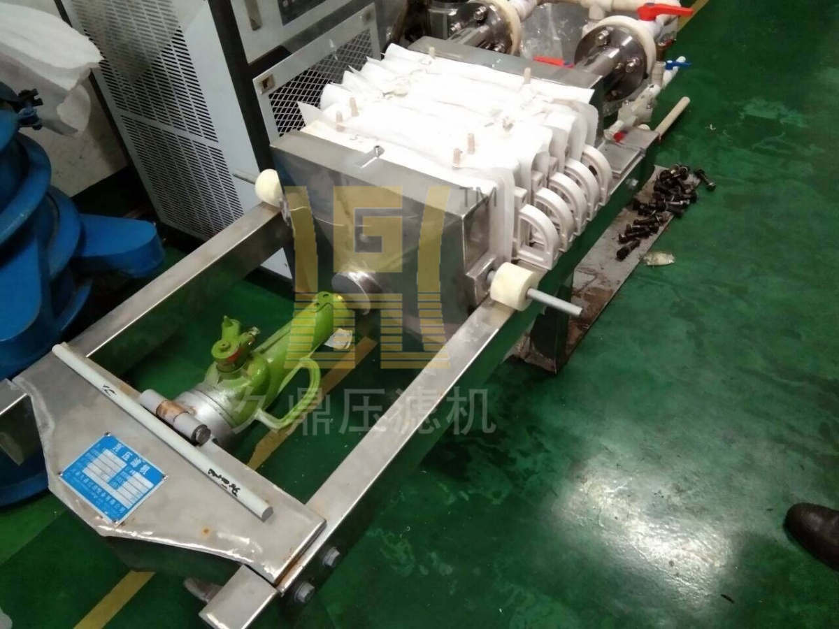 千斤頂壓濾機(jī)